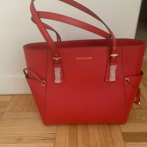 Michael Kors Voyager East West Crossgrain Leather Tote